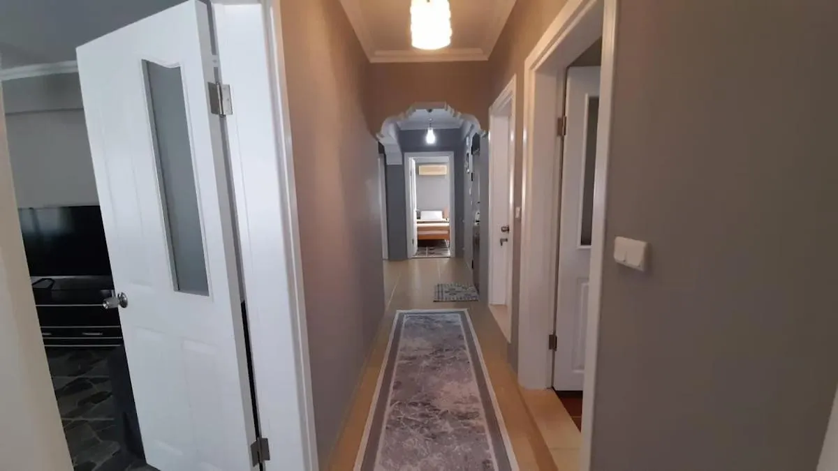Four Rooms Two Bathrooms Apartment In The Center Of 费特希耶