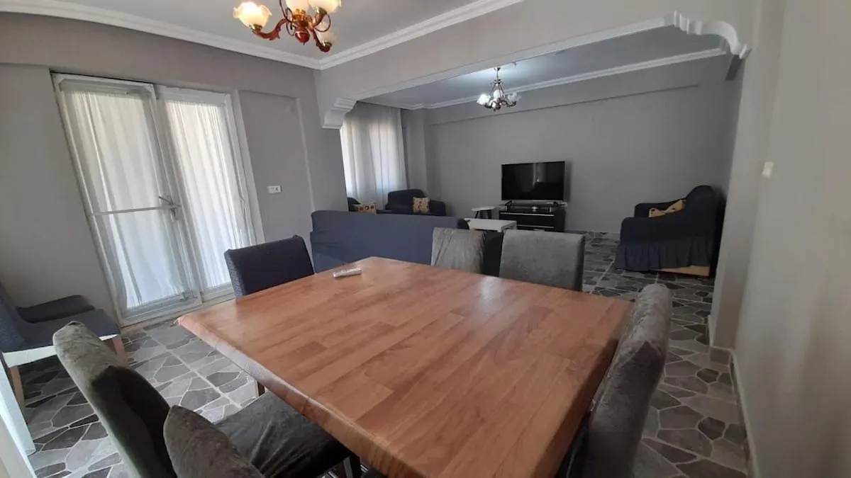 Four Rooms Two Bathrooms Apartment In The Center Of 费特希耶