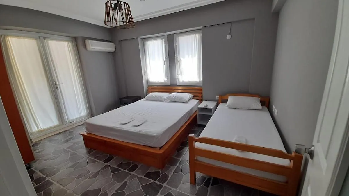 Four Rooms Two Bathrooms Apartment In The Center Of 费特希耶